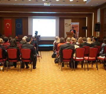 DSC07823 min 360x320