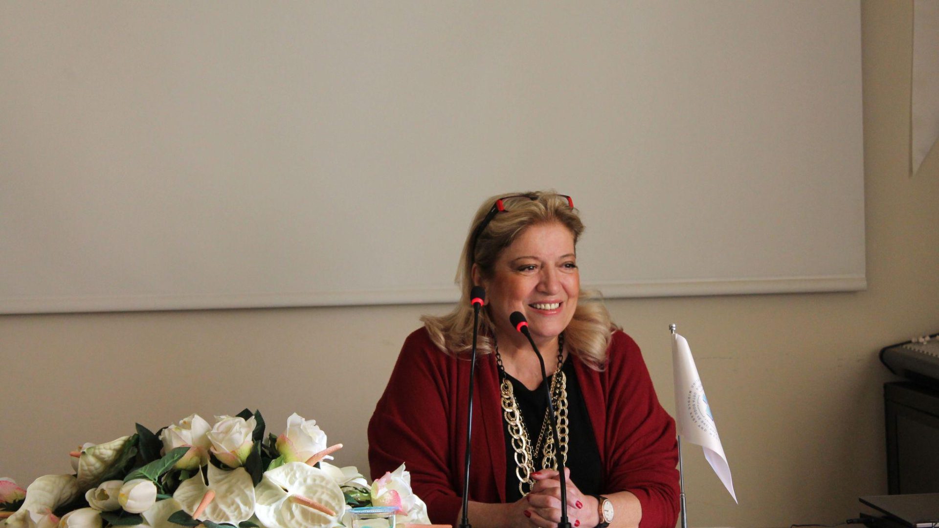 tulin-ersoz-uclg-mewa-yerel-yonetim-soylesilerine-konuk-oldu-ar_resmi_Etzmz