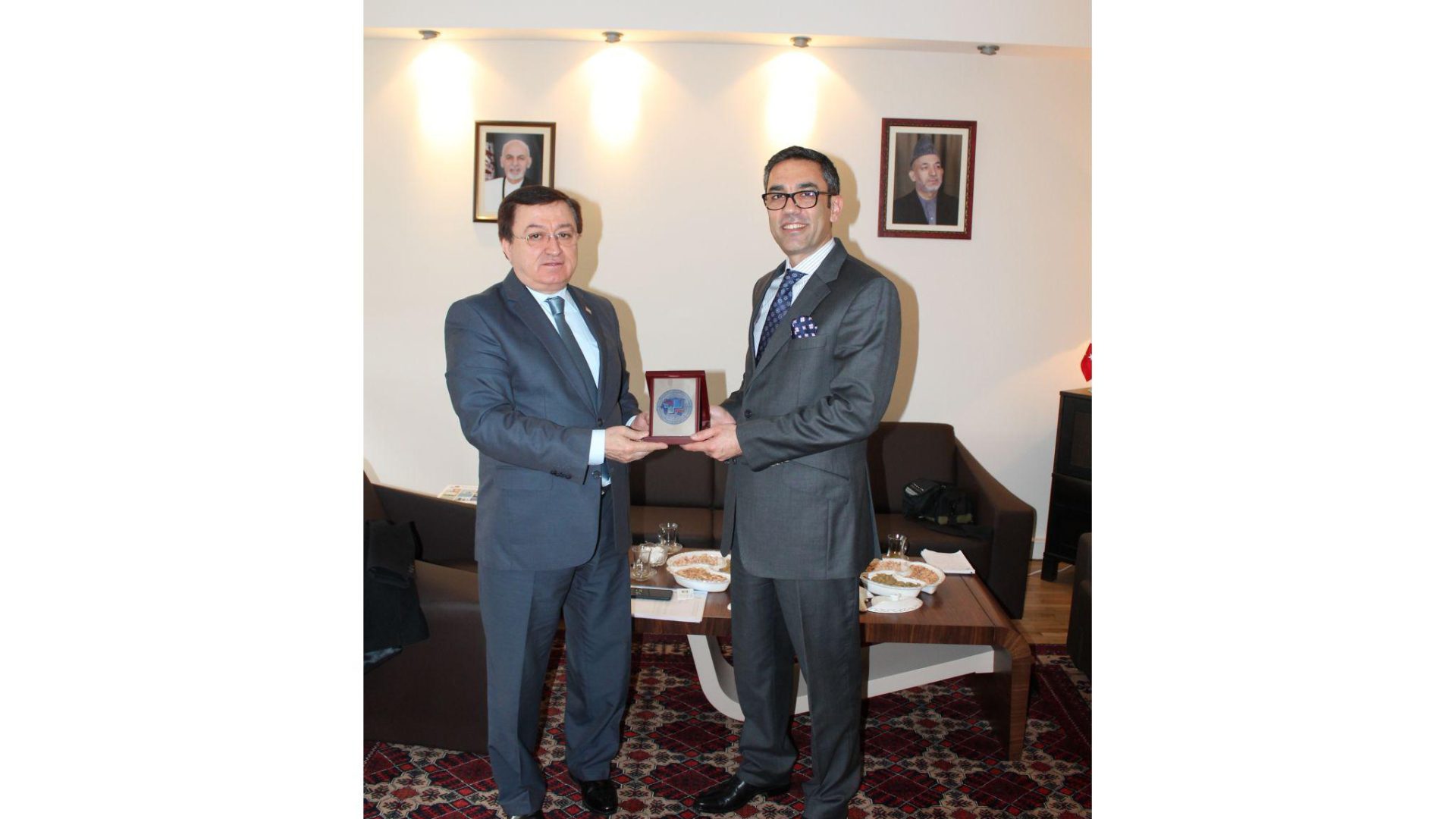 uclg-mewa-genel-sekreteri-afganistan-baskonsolosunu-ziyaret-etti-ar_resmi_jYedG-2