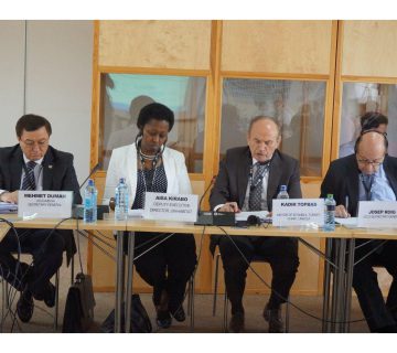 Unaclaregulartook 360x320