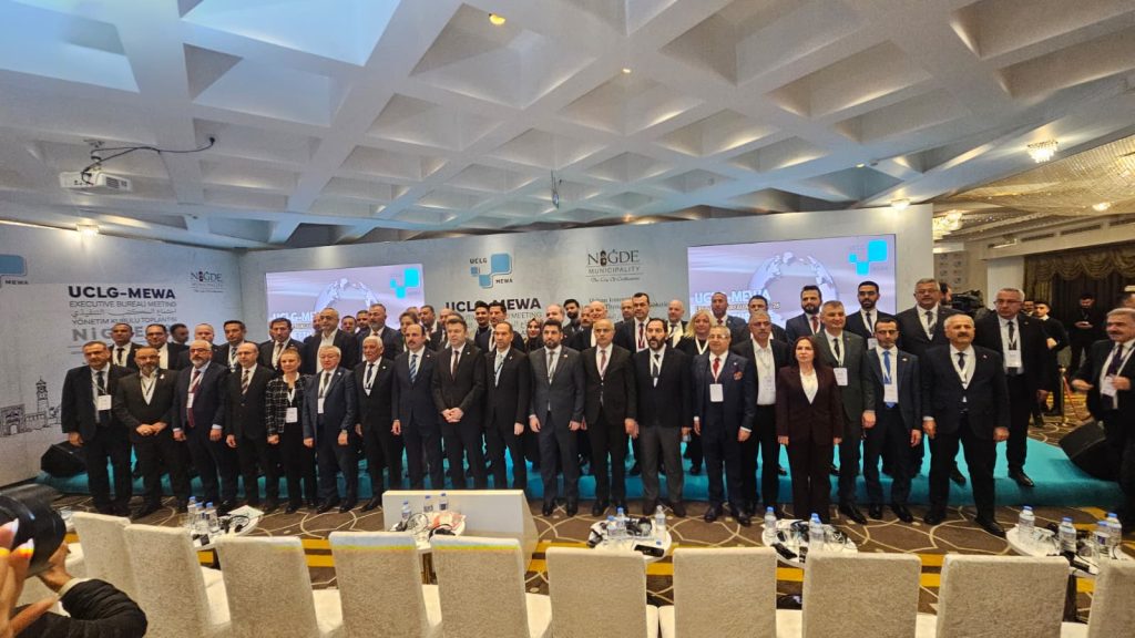 اختتام اجتماع المكتب التنفيذي لمنظمة UCLG-MEWA لعام 2026 في نيدة بمشاركة واسعة